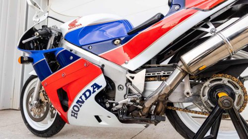 Japan built a motorcycle that embarrassed every European superbike