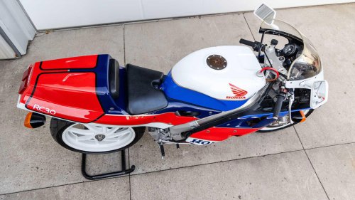 Japan built a motorcycle that embarrassed every European superbike