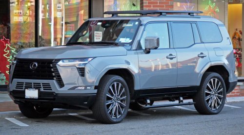7 reliable used SUVs that regularly hit 300,000 miles