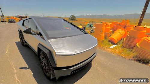 Tesla, Cybertruck, Driving Tesla Cybertruck FSD: Racing, 'napping,' and getting pulled over