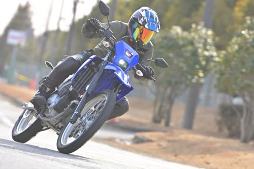 ヤマハ WR125Rは125ccの常識を超える?フルサイズ車体×VVAで街も林道も楽しい理由