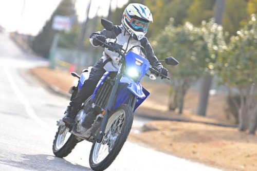 ヤマハ WR125Rは125ccの常識を超える?フルサイズ車体×VVAで街も林道も楽しい理由