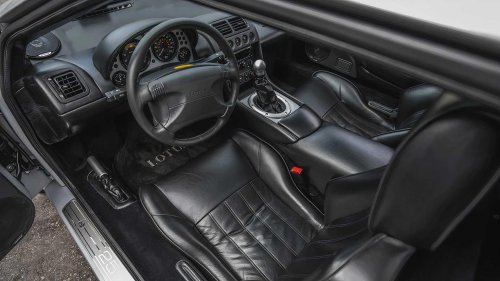 The Lotus Esprit V8 is a bargain in 2026