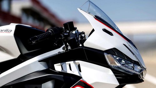 The beginner-friendly sports bike that doesn't feel like a compromise