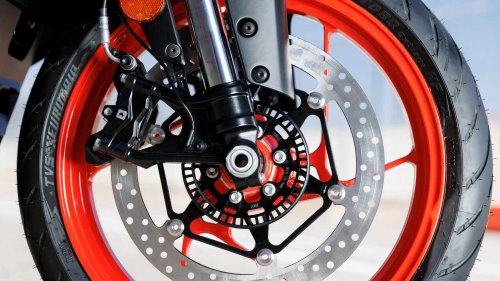 The beginner-friendly sports bike that doesn't feel like a compromise