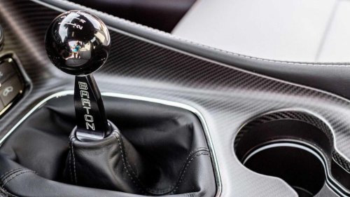 Dodge Challenger SRT Hellcat manual pricing: Clean vs. near new