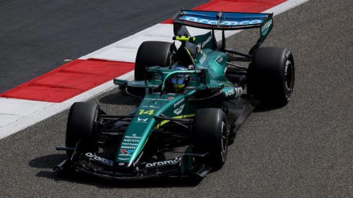 Alonso, la única cosa que en Aston Martin nunca falla: “La gente no ve la profesionalidad que aporta, si le damos el coche…”