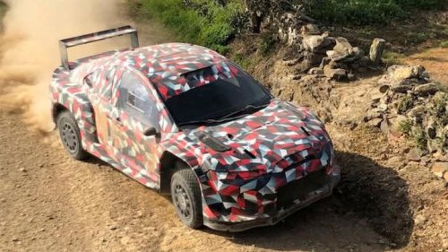 Toyota GR Celica WRC27 cazado en Portugal: primeras imágenes del regreso del Celica de rally tras 30 años