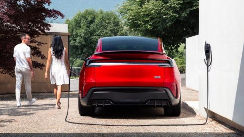 Tesla, El Model Y se gana una nueva vida en España: así ha cambiado la gama del coche eléctrico más vendido de Tesla