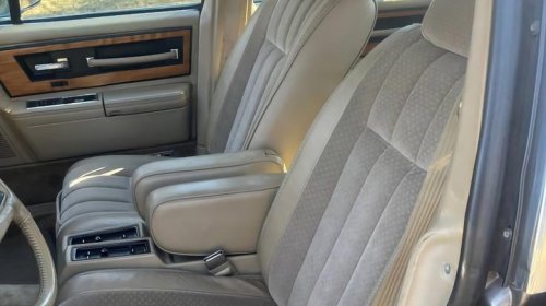 At $12,500, could you have designs on this 1985 Lincoln Continental Valentino Edition?