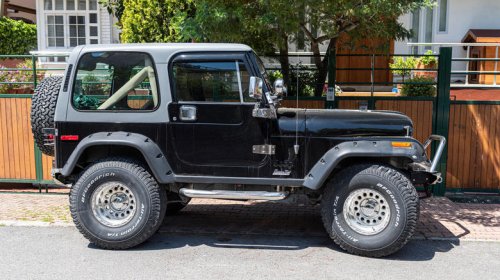 What's the most hot girl car?