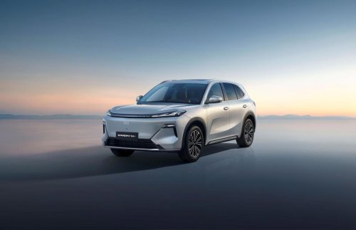 Geely Auto ya está en España: empezará a vender el Geely E5 y el Starray EM-i