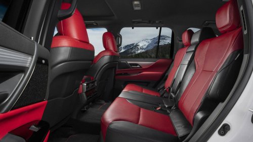 Best 7-seater hybrid SUVs for 2026 | Seven-passenger hybrid SUVs | CarBuzz