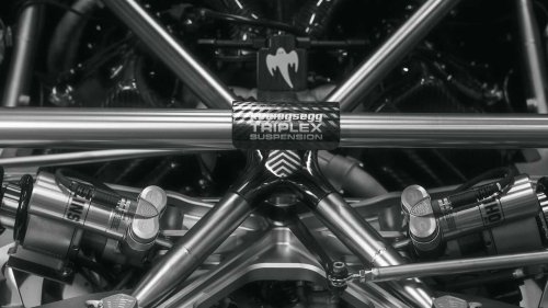 Koenigsegg, Koenigsegg is the only automaker that can sell you both a manual and automatic in one
