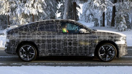 BMW | BYD | El BMW iX4 lleva al límite sus más de 800 km de autonomía para lanzar el gran golpe a BYD