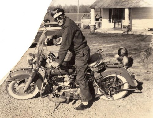 Retro Harley-Davidson pics of freedom to the max