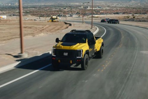 Ford, Caterpillar’s first pickup looks a lot like a Ford Super Duty