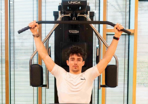 Charles Leclerc hace su entrenamiento físico con IA: se ha instalado en casa un gimnasio inteligente