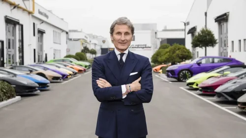Lamborghini ha parado su deportivo eléctrico. Su CEO tiene la razón: "Nosotros estamos preparados, pero el mercado no"