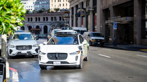 Waymo blocks ambulance from reaching mass shooting