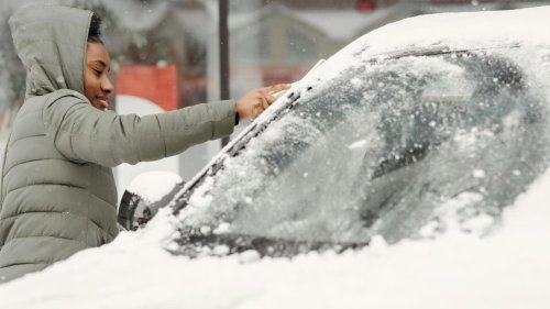 10 things you need to stop leaving in your trunk &amp; 10 you can