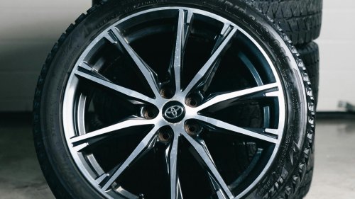10 things you need to stop leaving in your trunk &amp; 10 you can