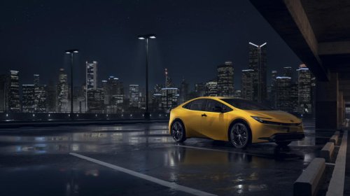 These are the most hot girl cars