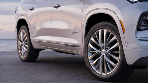 Why the 2025 Buick Enclave is a smart family luxury buy in 2026