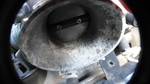 Throttle body cleaning guide: Step-by-step instructions