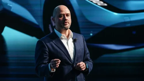 ¿Nissan a la venta? Es poco probable, pero su CEO tampoco lo descarta: "cualquier cosa puede ocurrir en este mundo tan loco"