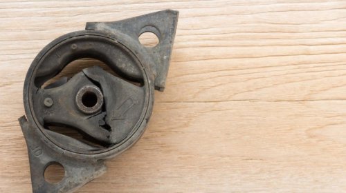 Hydraulic vs rubber engine mounts: How are they different and why it matters