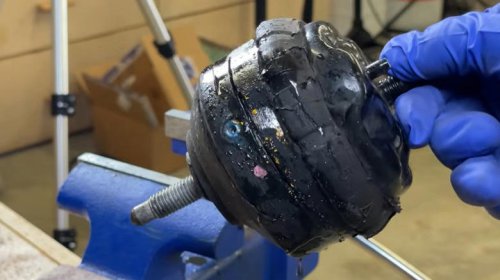 Hydraulic vs rubber engine mounts: How are they different and why it matters