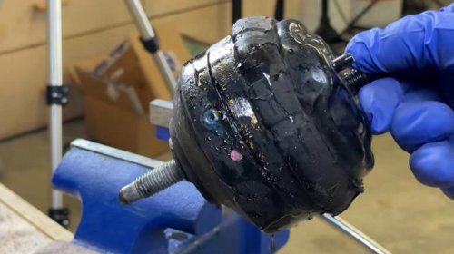 Hydraulic vs rubber engine mounts: How are they different and why it matters