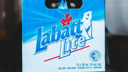 10 things you need to stop leaving in your trunk &amp; 10 you can