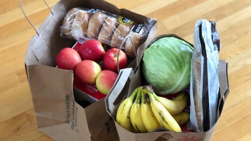 10 things you need to stop leaving in your trunk & 10 you can