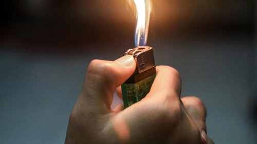 10 things you need to stop leaving in your trunk &amp; 10 you can