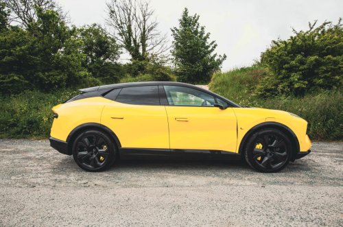 La nuova Lotus Eletre PHEV ha un'autonomia elettrica davvero notevole