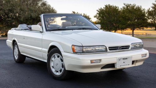 Everyone forgot about the 1990-1992 Infiniti M30 sports coupe and convertible