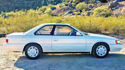 Everyone forgot about the 1990-1992 Infiniti M30 sports coupe and convertible