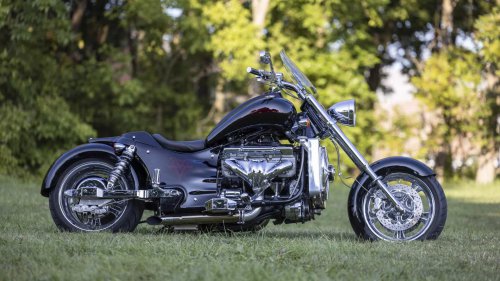 The forgotten motorcycle with a Corvette engine under the tank