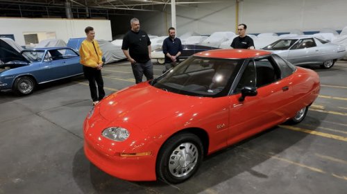 GM, Instead of crushing this EV1 into a tiny cube, GM is actually helping to restore it