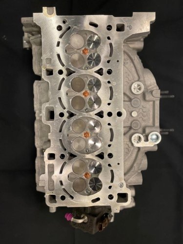 Stellantis sorprende con un nuevo motor gasolina inédito que supera los 300 CV y equipa tecnología de la Fórmula 1