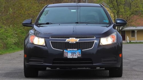 Old, cheap non-hybrids that get shockingly good mileage
