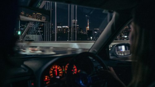 10 top dangers of driving after dark & 10 crucial tips to navigate safely