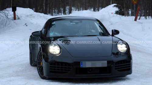 Refreshed Porsche 911 Turbo Touring, Cabrio trims spied snow-testing in the north