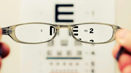 10 top dangers of driving after dark &amp; 10 crucial tips to navigate safely