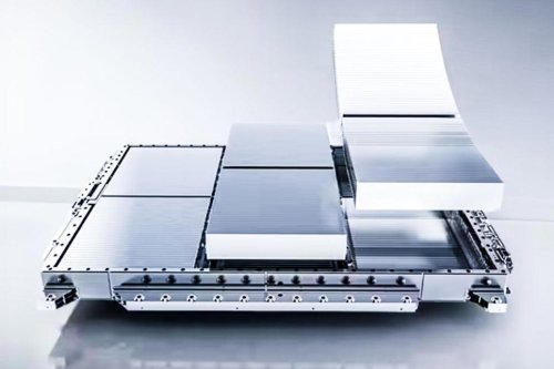 BYDが「EVの不可能」を破った!仰望U7、航続1,006kmで三角形の均衡へ