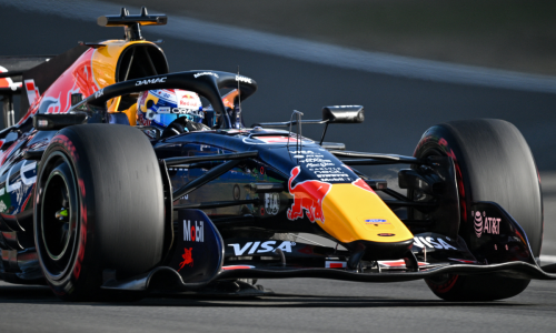 Max Verstappen hace saltar las alarmas de Red Bull F1 e Isack Hadjar en el GP de China: "El RB22 no me frena"
