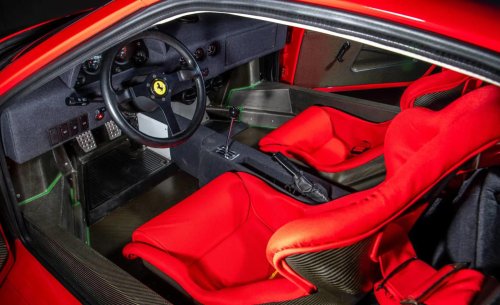 Pagó más de cinco millones por un icono del automovilismo y ahora podría quedarse sin él por un detalle en el que nadie se fijó