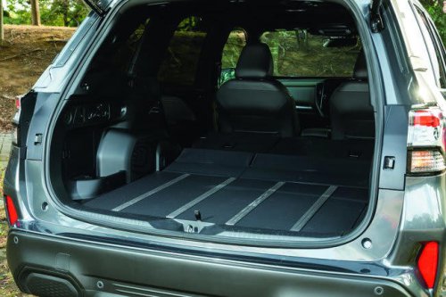 【なぜ燃費を追わない?】18.4km/Lでも「SUV大賞」に輝いた新型「フォレスター」。唯一無二の走りの快楽とは『いま買いカー大賞2026』